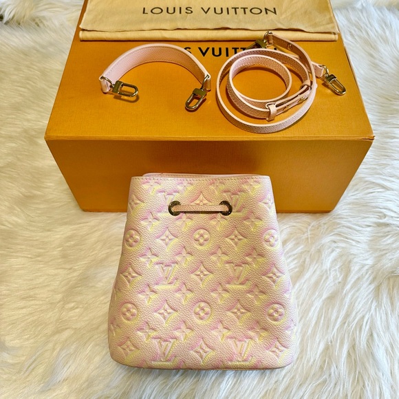 Louis Vuitton Limited edition Neonoe Stardust impriente pink shoulder bag - Picture 7 of 17
